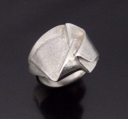 Zoltan Popovits for Lapponia, silver 'Origami 62' ring, Finland, 2007 (Ref S+2140) - Image 3