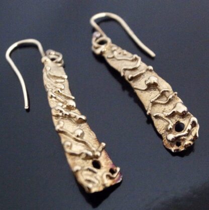 Jane Watling of Lacock, pair of 9 carat gold drop earrings, London 2015 (Ref S+2152) SOLD - Image 3