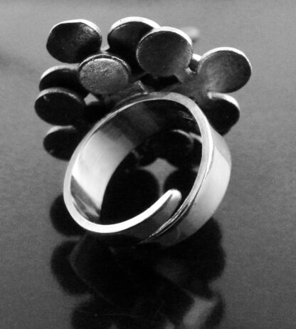 Pentti Sarpaneva for Turun Hopea, 830 standard silver ring, Finland, 1974 (Ref S+2164) - Image 6