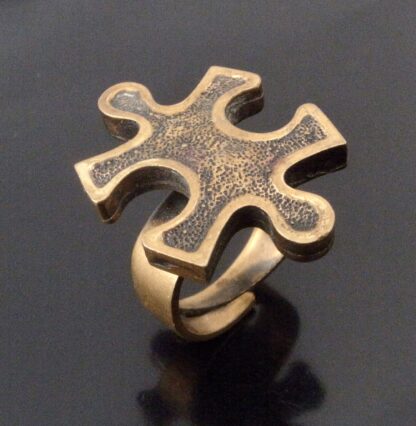 Pentti Sarpaneva, rare bronze puzzle piece ring, Finland, circa 1970 (Ref S+2223) SOLD - Image 4