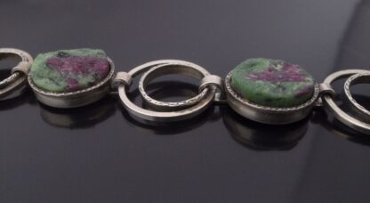Anonymous, ruby zoisite set bracelet, probably German, circa 1975 (Ref S+2208) - Image 3