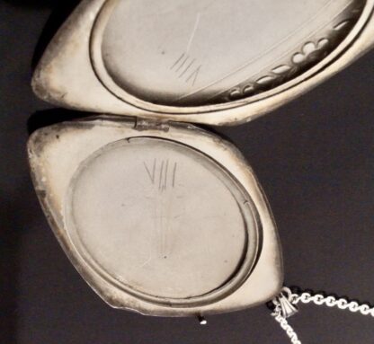 Anonymous, Jugendstil enamel and 800 standard silver locket pendant, Germany/Austria, circa 1910 (Ref S+2248) - Image 6