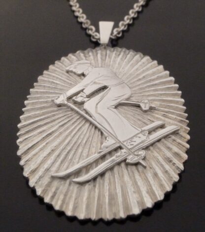 Stuart Devlin, silver 'Skier' pendant on chain, London 1976 (Ref S+2239) - Image 4