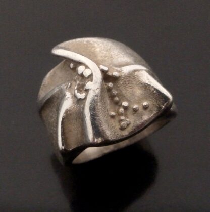 Anonymous, silver ring, Scandinavian, unmarked, circa 1980 (Ref S+2225)