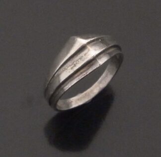 Unknown maker, silver ring, Scandinavia, circa 1990 (Ref S+2226)