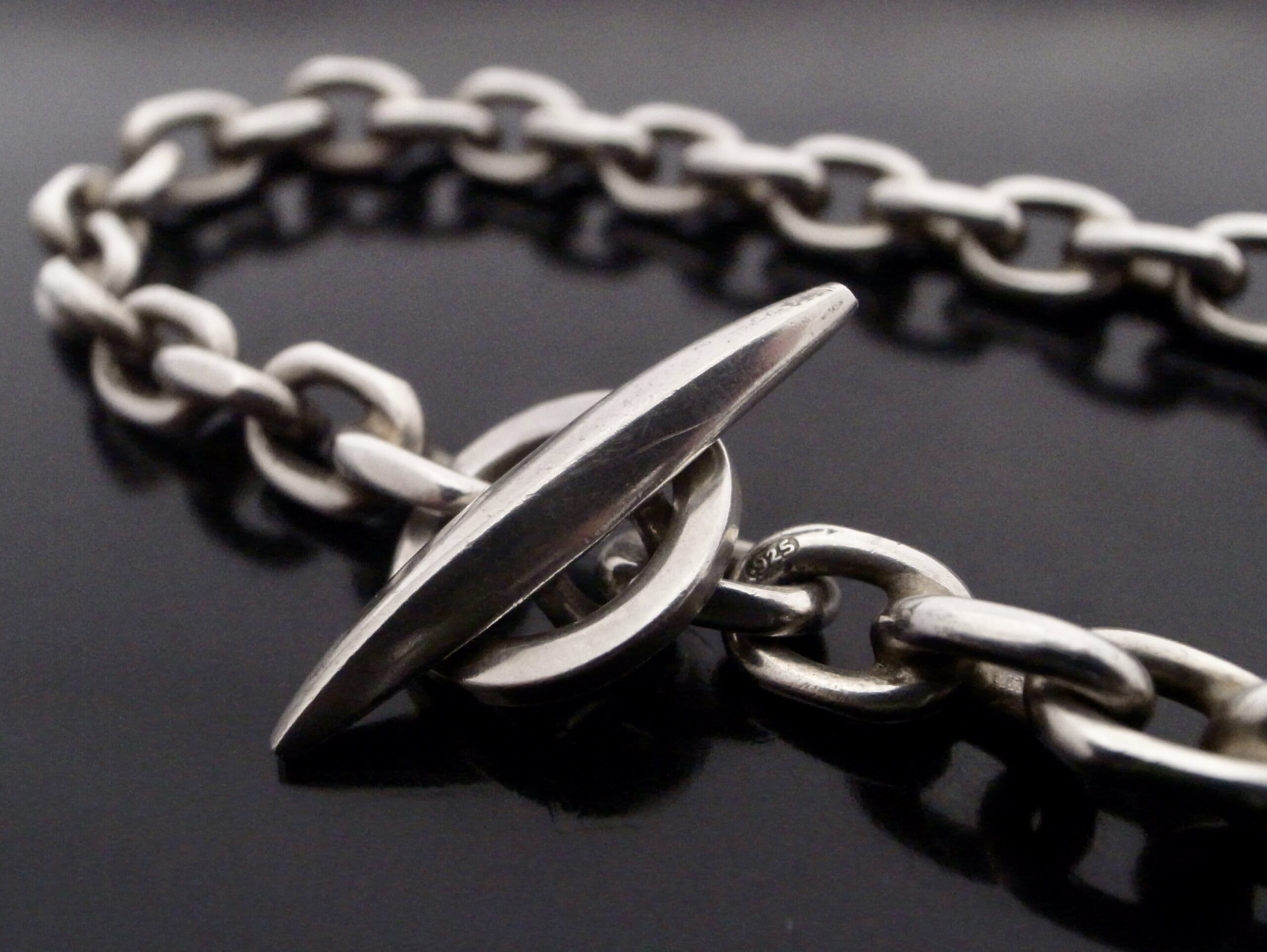 Randers (attributed), silver bracelet, probably Denmark, possibly Randers, 1970 London import mark (Ref S+2291) SOLD - Image 2