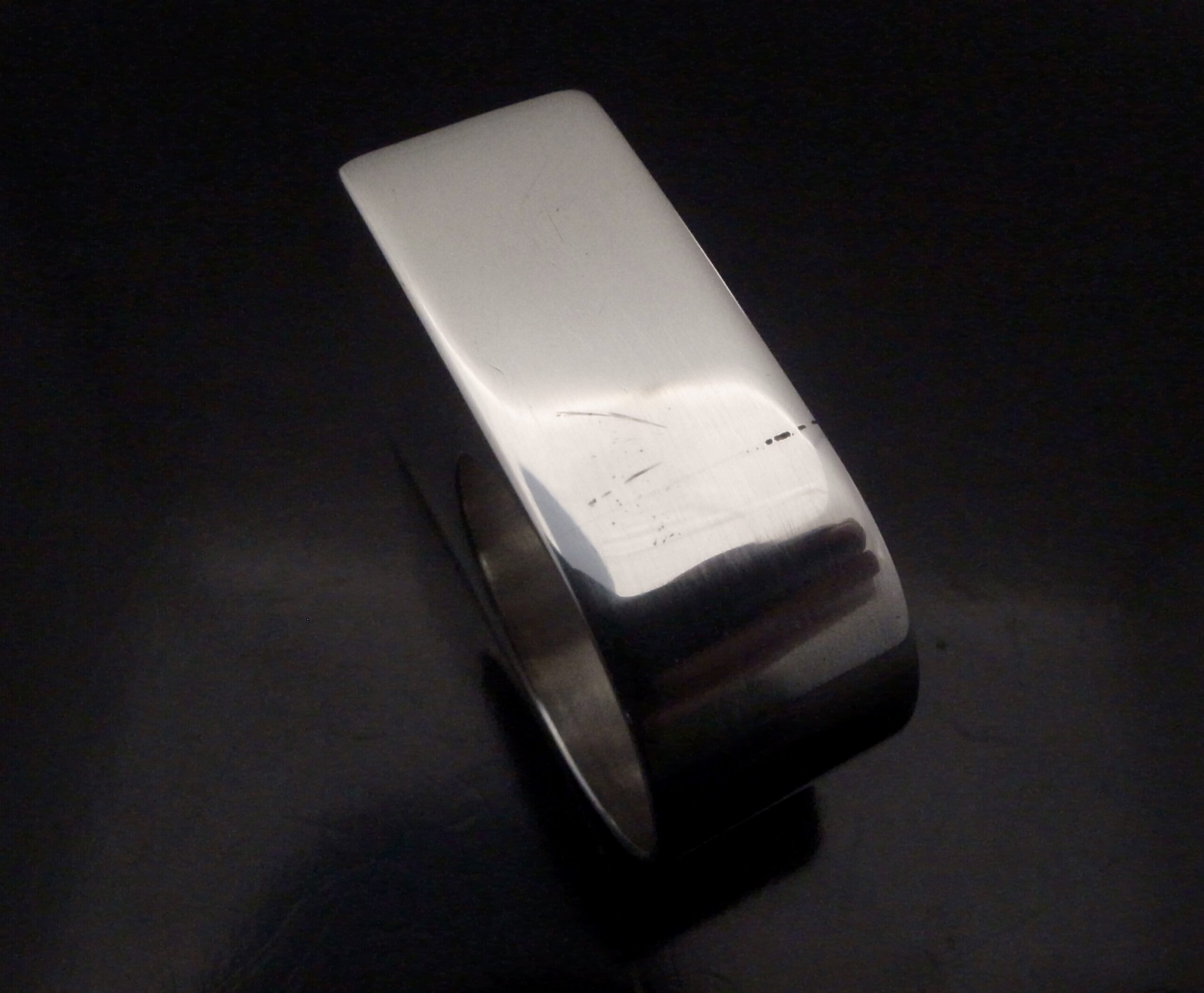 D R Cruickshank, plain silver ring, London, 1972 (Ref S+2317) SOLD - Image 7