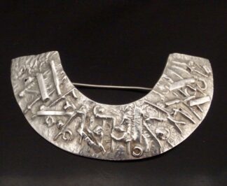 Tamizan Savill, large silver brooch, London 1997 (Ref S+2352) SOLD