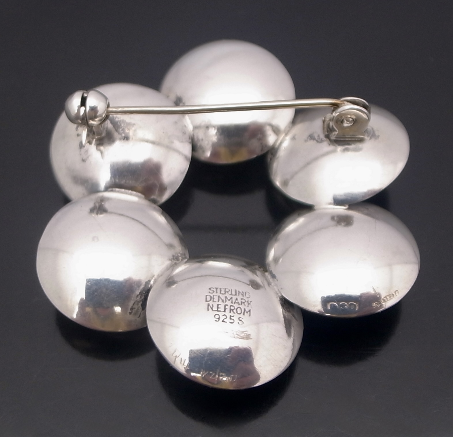 Niels Erik From, silver brooch, Denmark, 1973 London import marks (Ref S+2402) SOLD - Image 5