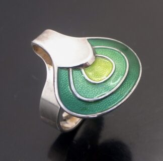 Toril Bjorg for David-Andersen, enamel and silver ring, Norway, circa 1965 (Ref S+2378HH)