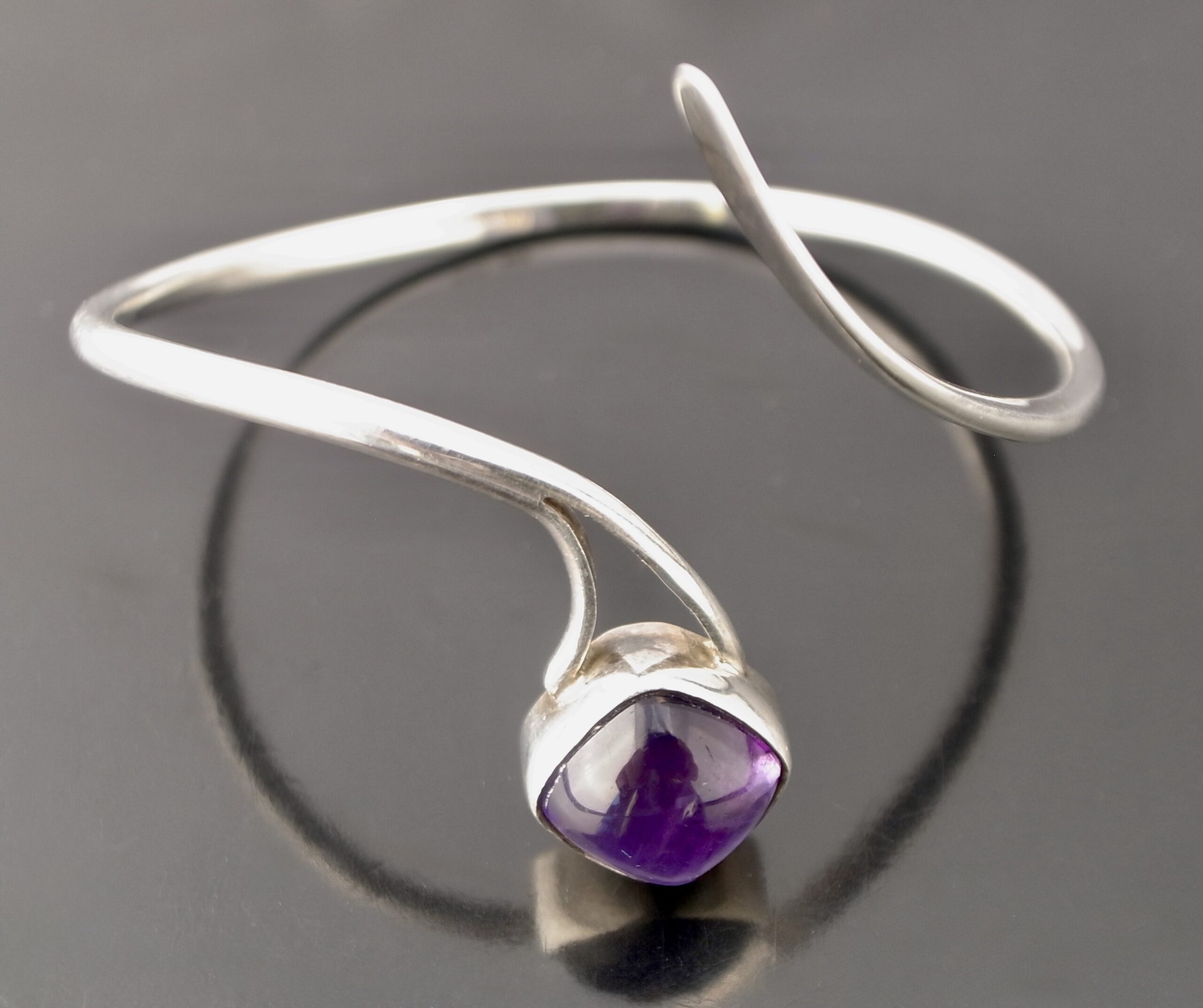 Knud Hejl, amethyst set silver by pass torc bangle, Denmark, circa 1970 (Ref S+2451)