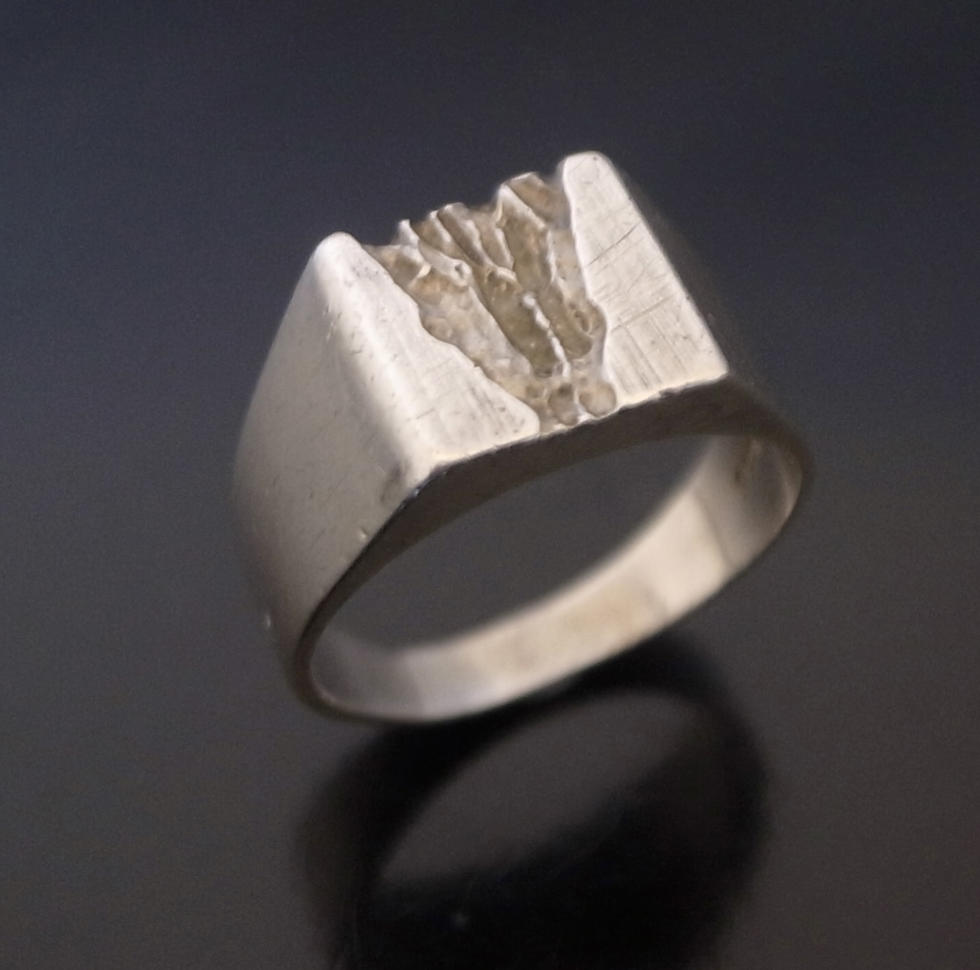 Hermann Siersbol, silver ring, Denmark, circa 1980 (Ref S+2497)