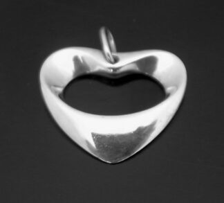 Henning Koppel for Georg Jensen, silver Artist heart pendant for 2008, Denmark, circa 2008 (Ref S+2535) SOLD