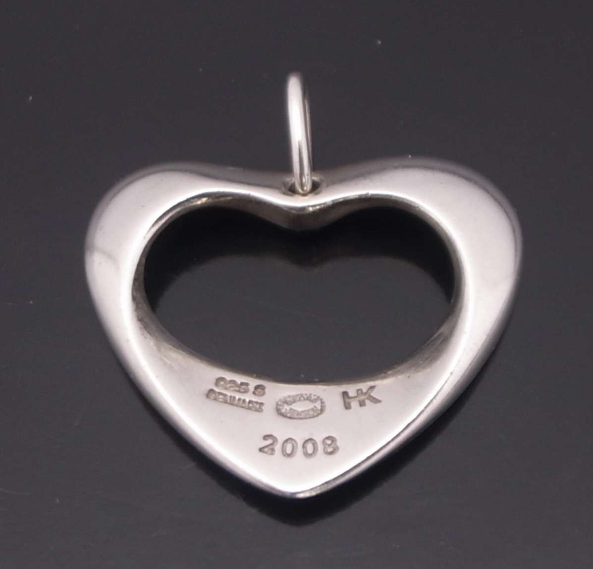 Henning Koppel for Georg Jensen, silver Artist heart pendant for 2008, Denmark, circa 2008 (Ref S+2535) SOLD - Image 4