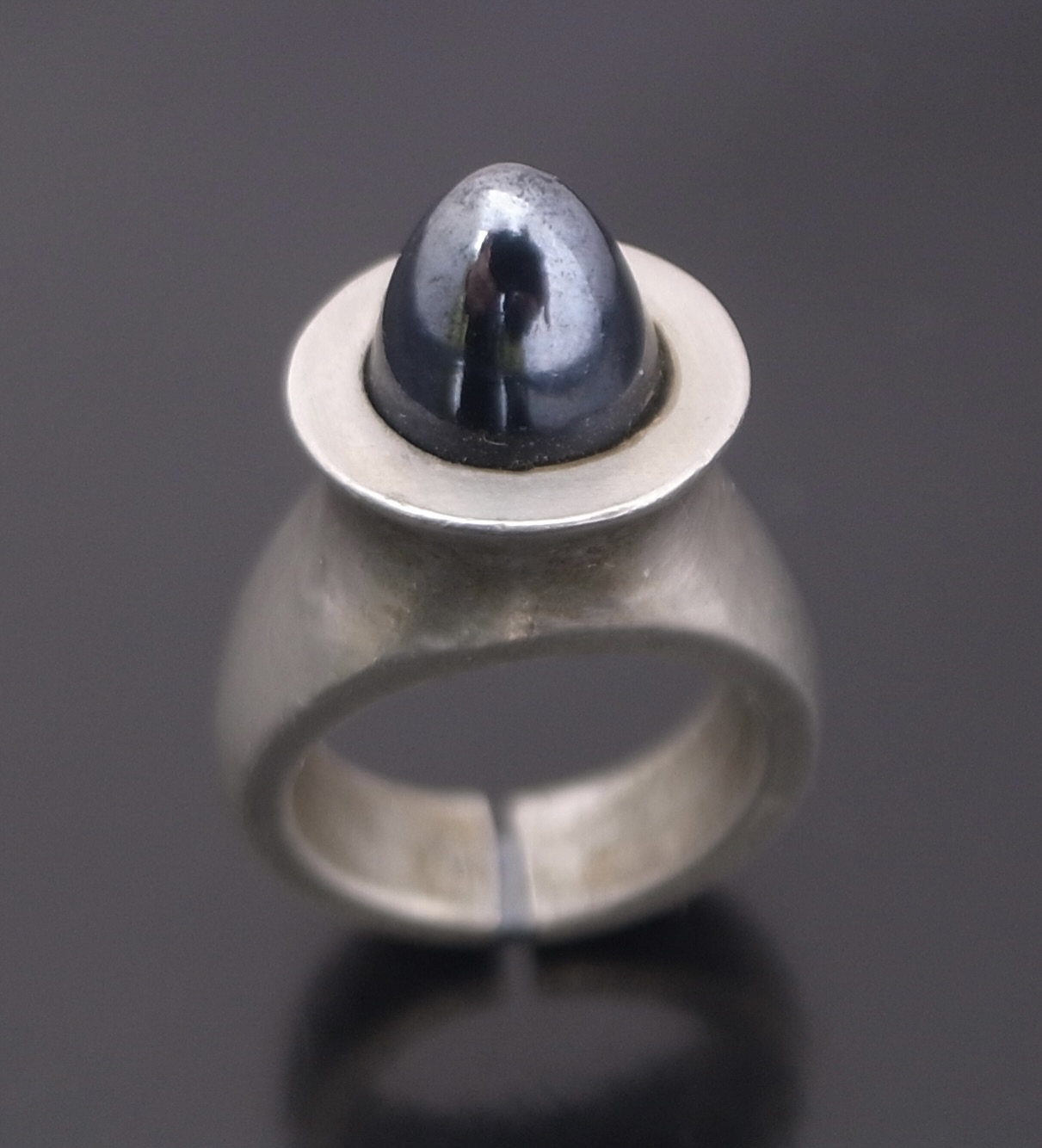 Jorgen Jensen, unusual hematite set modernist pewter ring, Denmark, circa 1970 (Ref S+2531) SOLD