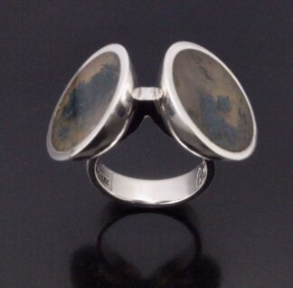 Jens Asby, double moss agate set silver ring, Denmark, 1972 London import marks (Ref S+696)